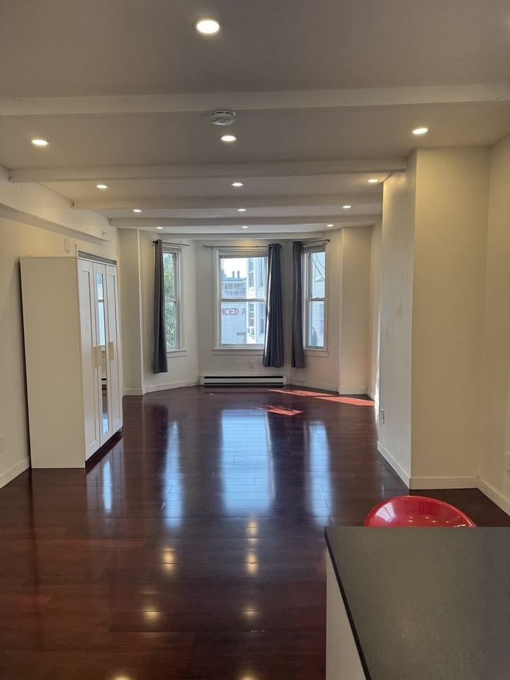 70 Bennington Street #3 - Photo 4 of 11