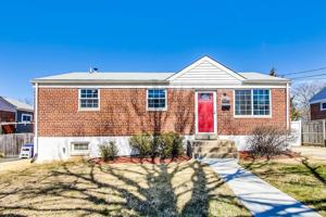 featured image of 4617 Creek Shore Dr