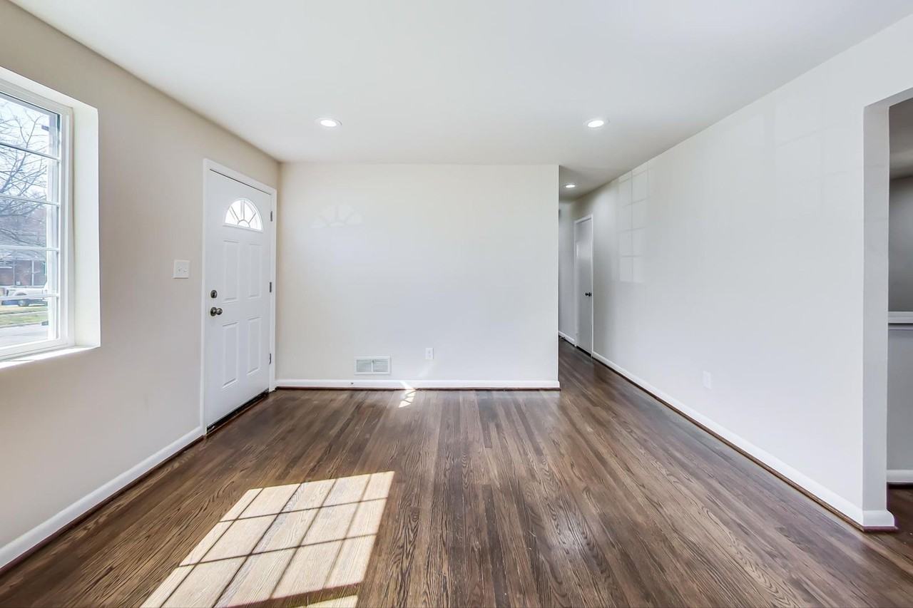 4617 Creek Shore Dr - Photo 3 of 42