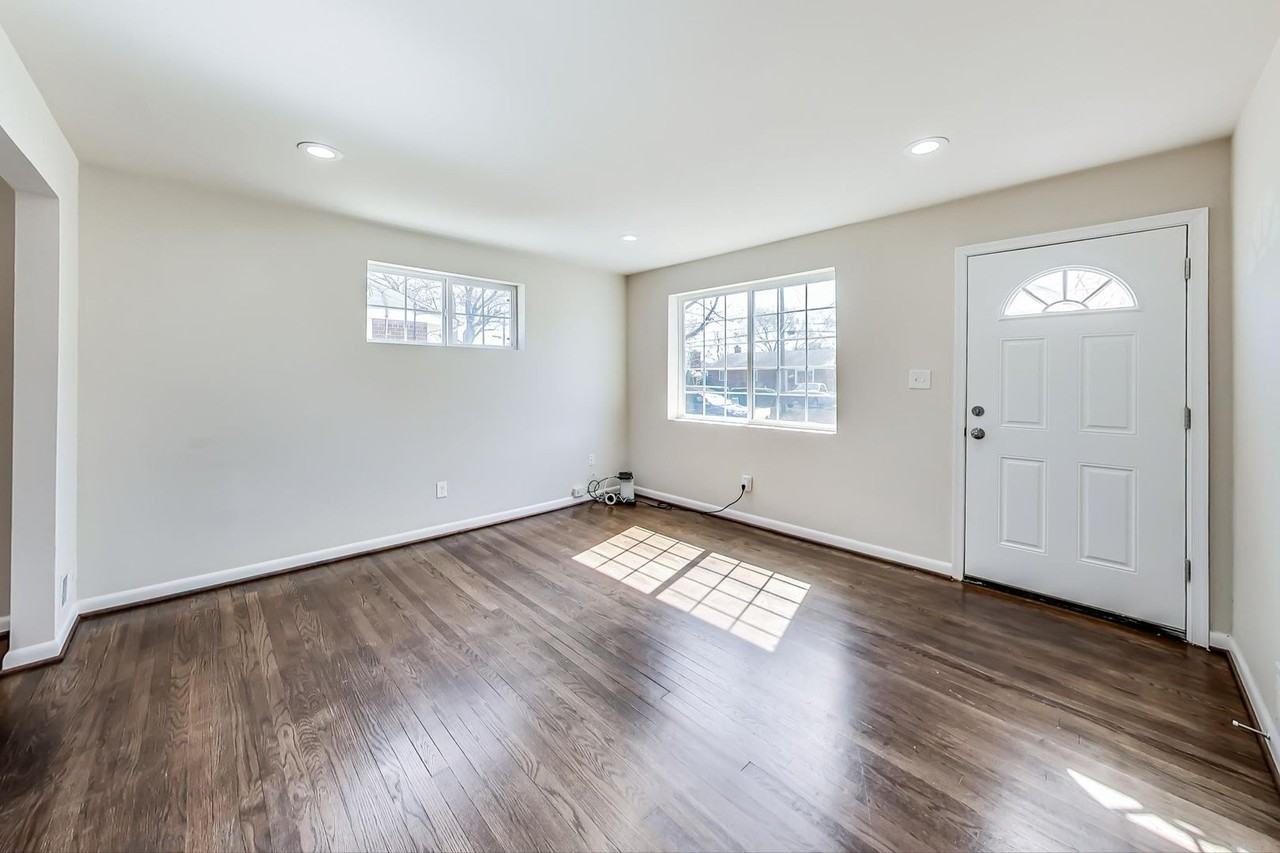 4617 Creek Shore Dr - Photo 5 of 42