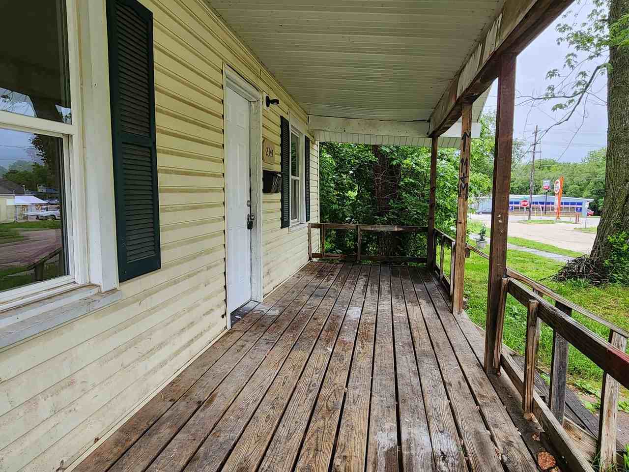 2345 N Prospect Ave - Photo 2 of 16
