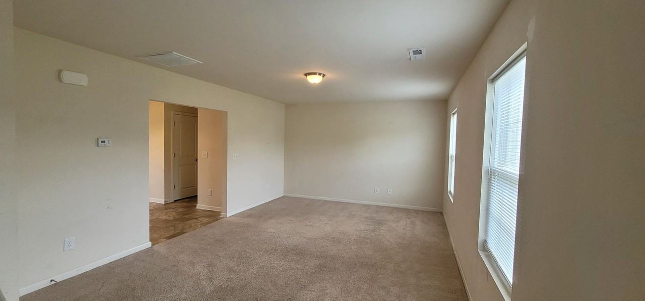82 Aleah Ct - Photo 2 of 9