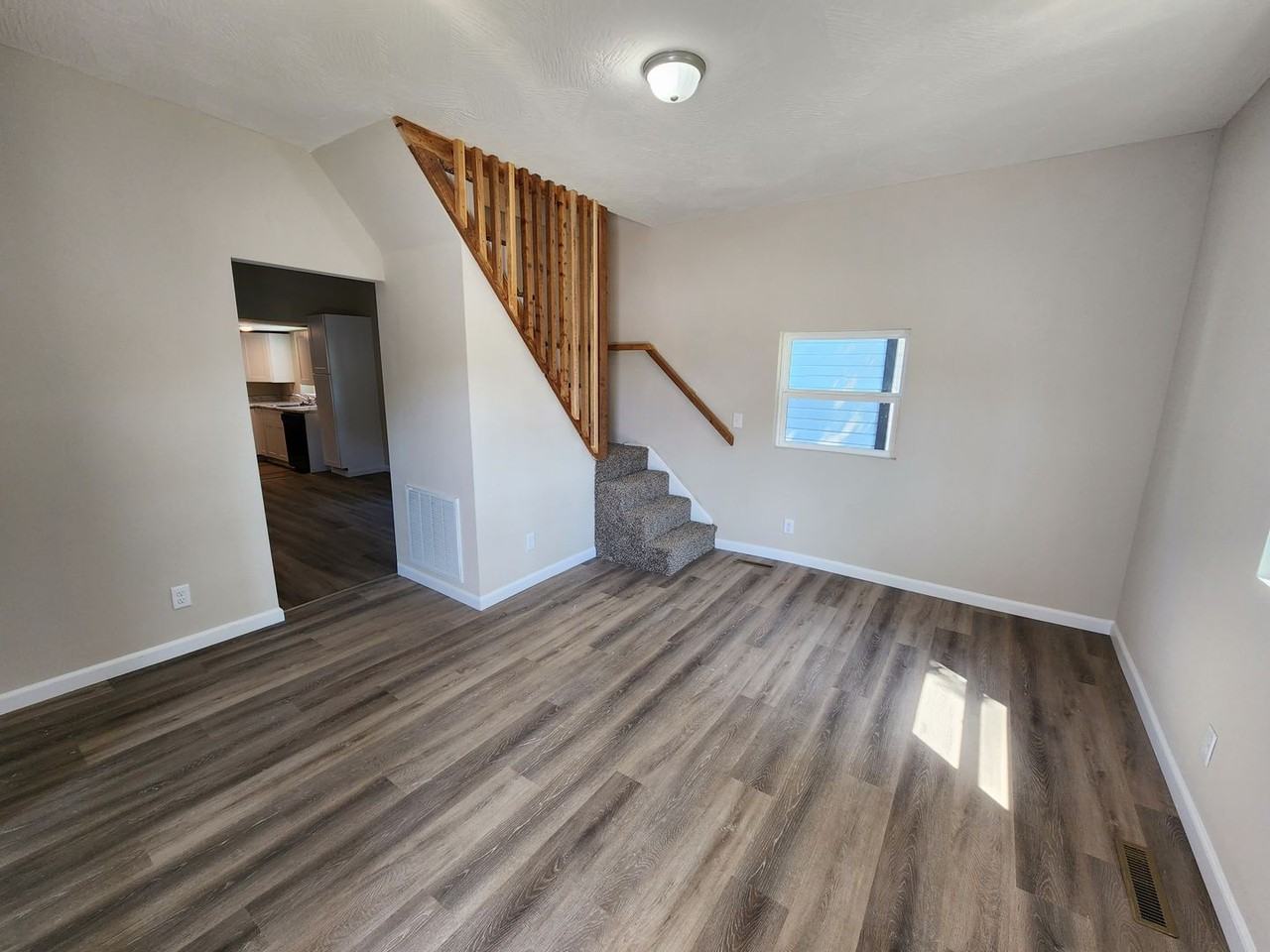 2153 N National Ave - Photo 3 of 36