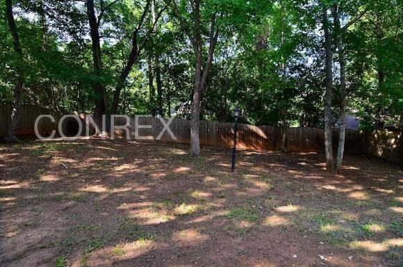 113 Whitby Rd - Photo 2 of 22