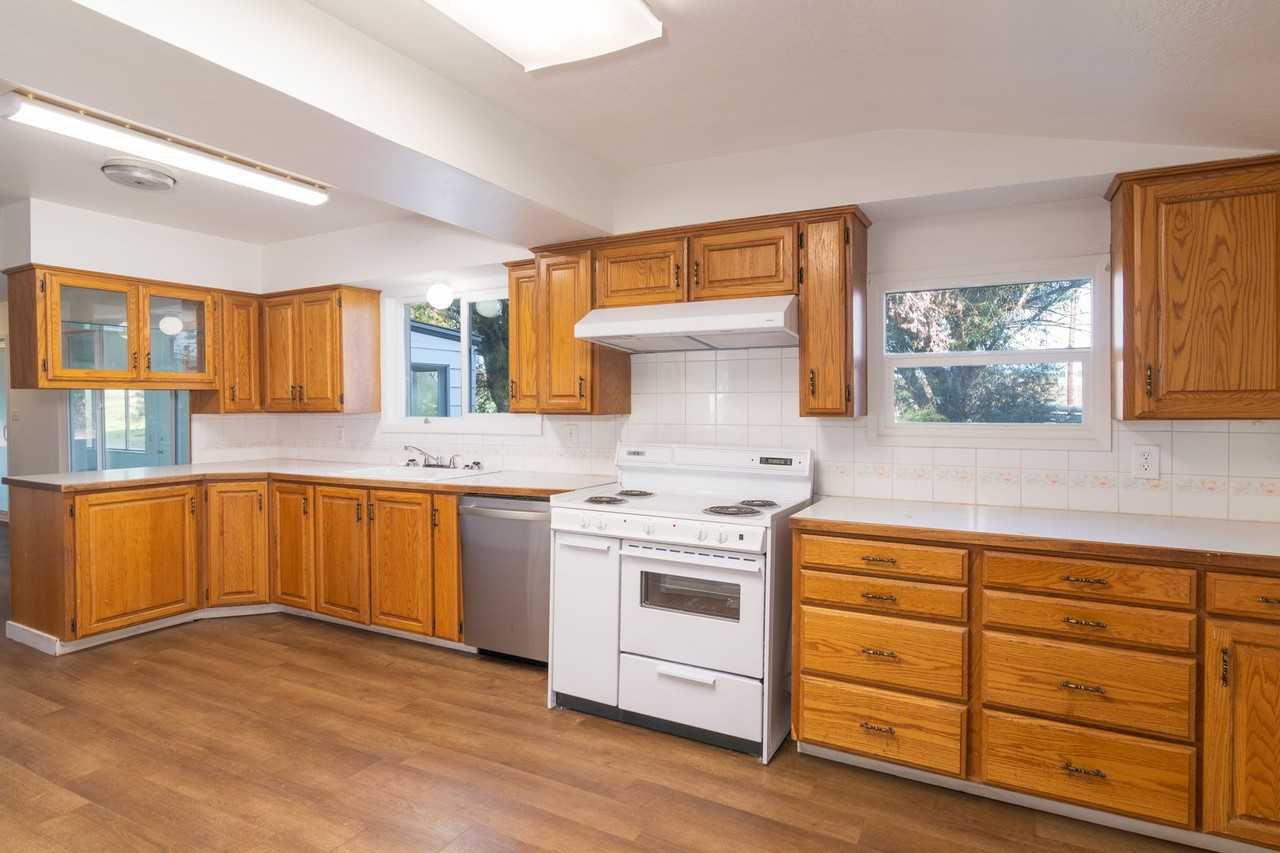 16919 W Silver Lake Rd - Photo 2 of 19