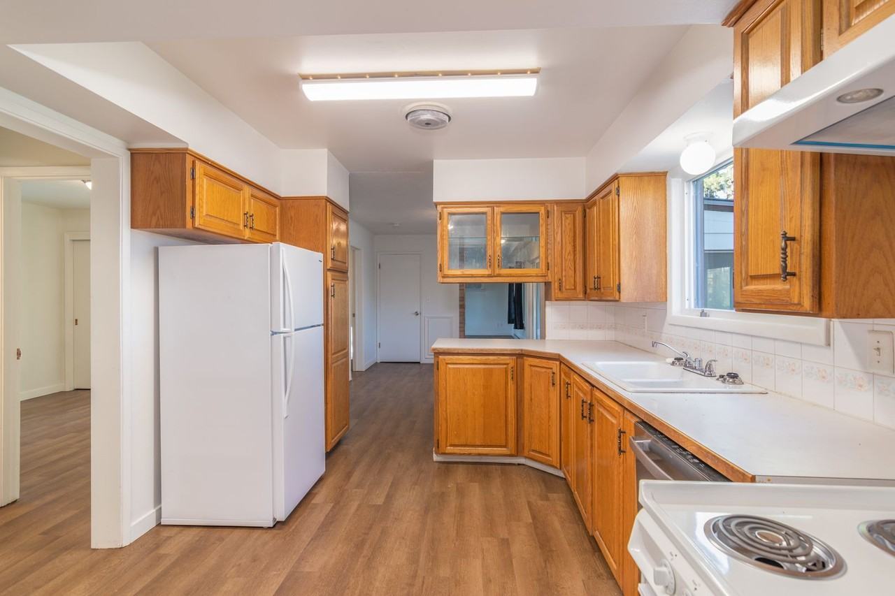 16919 W Silver Lake Rd - Photo 3 of 19