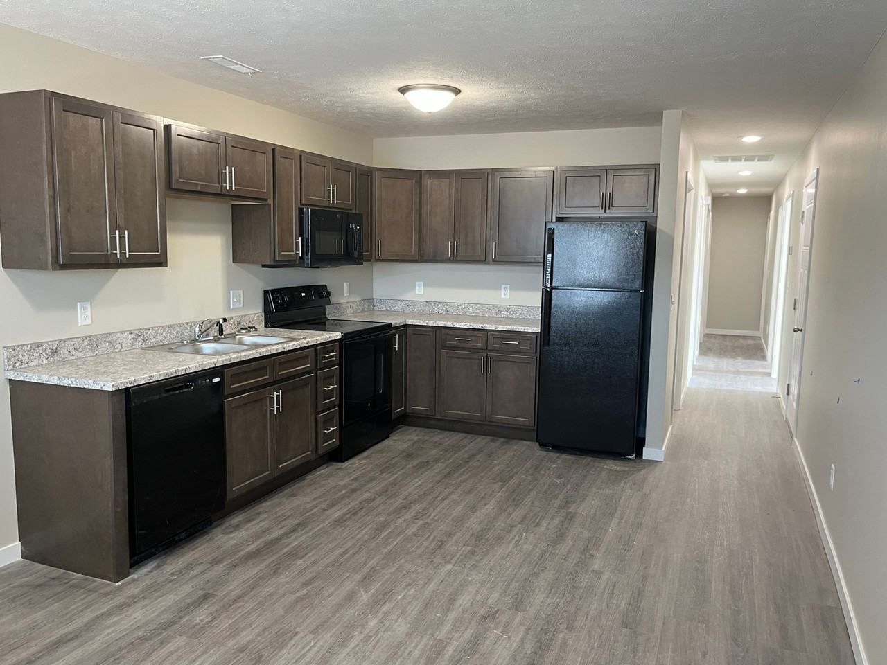 The Sandhills Townhomes - Photo 3 of 9