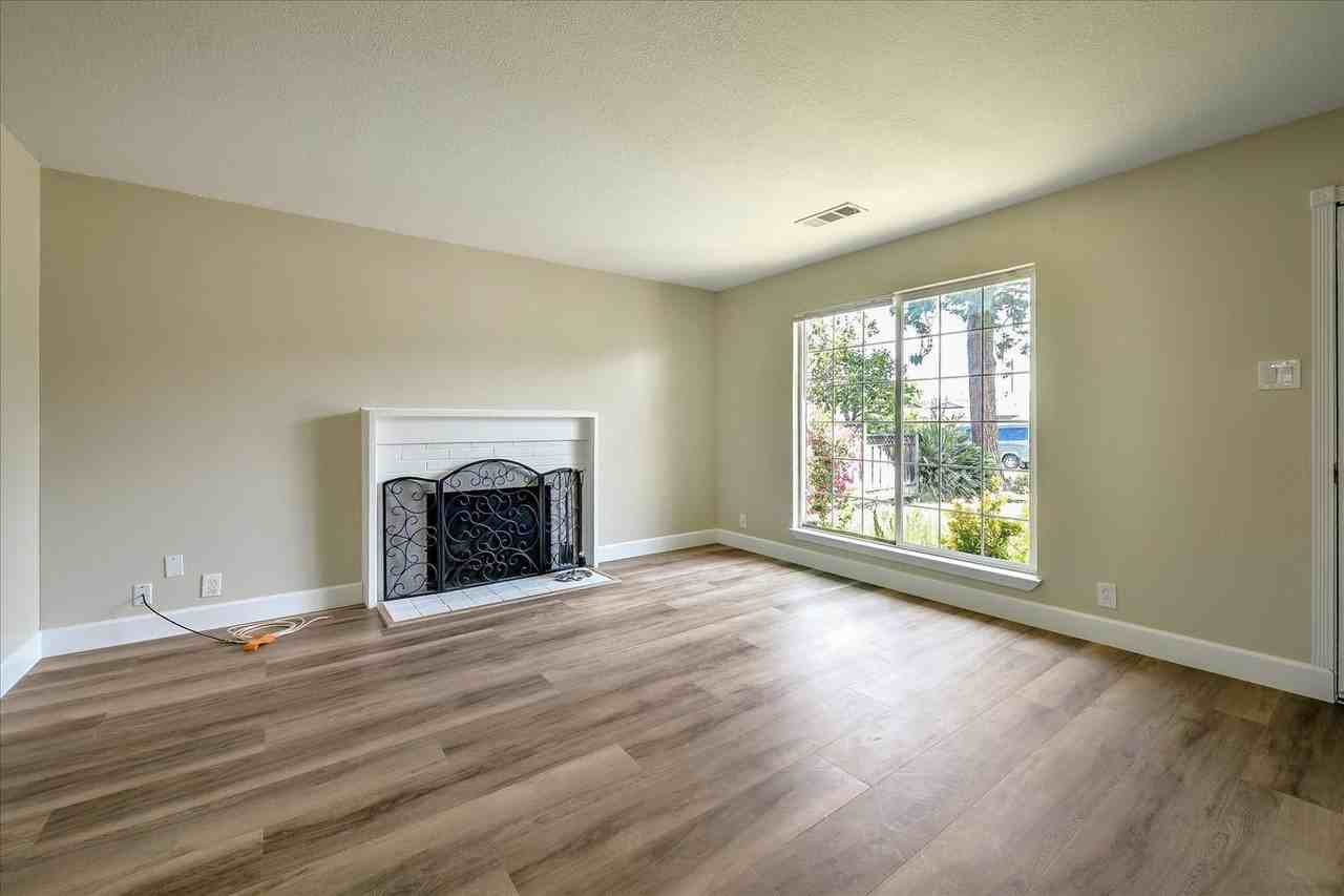 1411 Santa Fe Dr - Photo 6 of 33