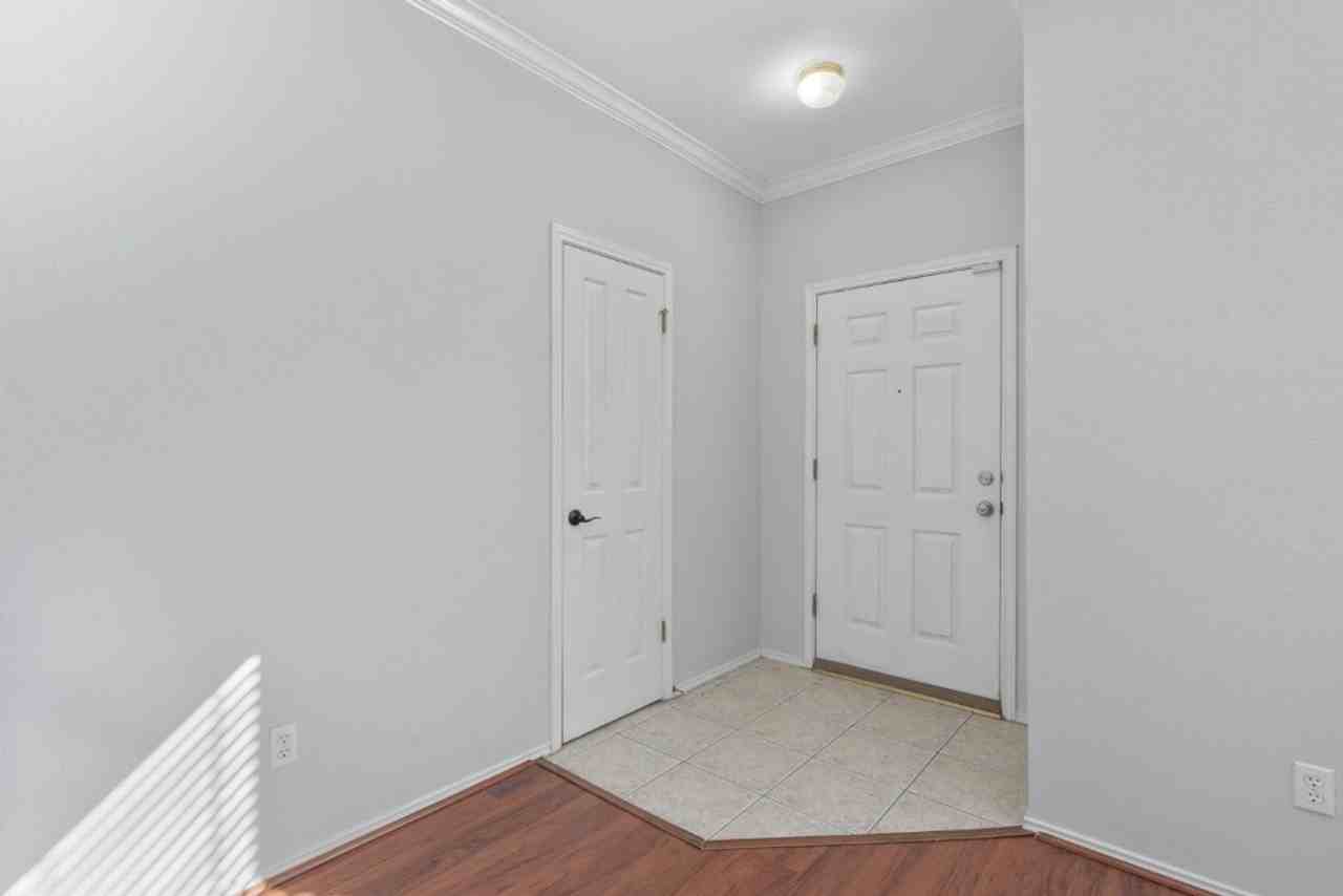 120 Brazos Ln - Photo 3 of 30