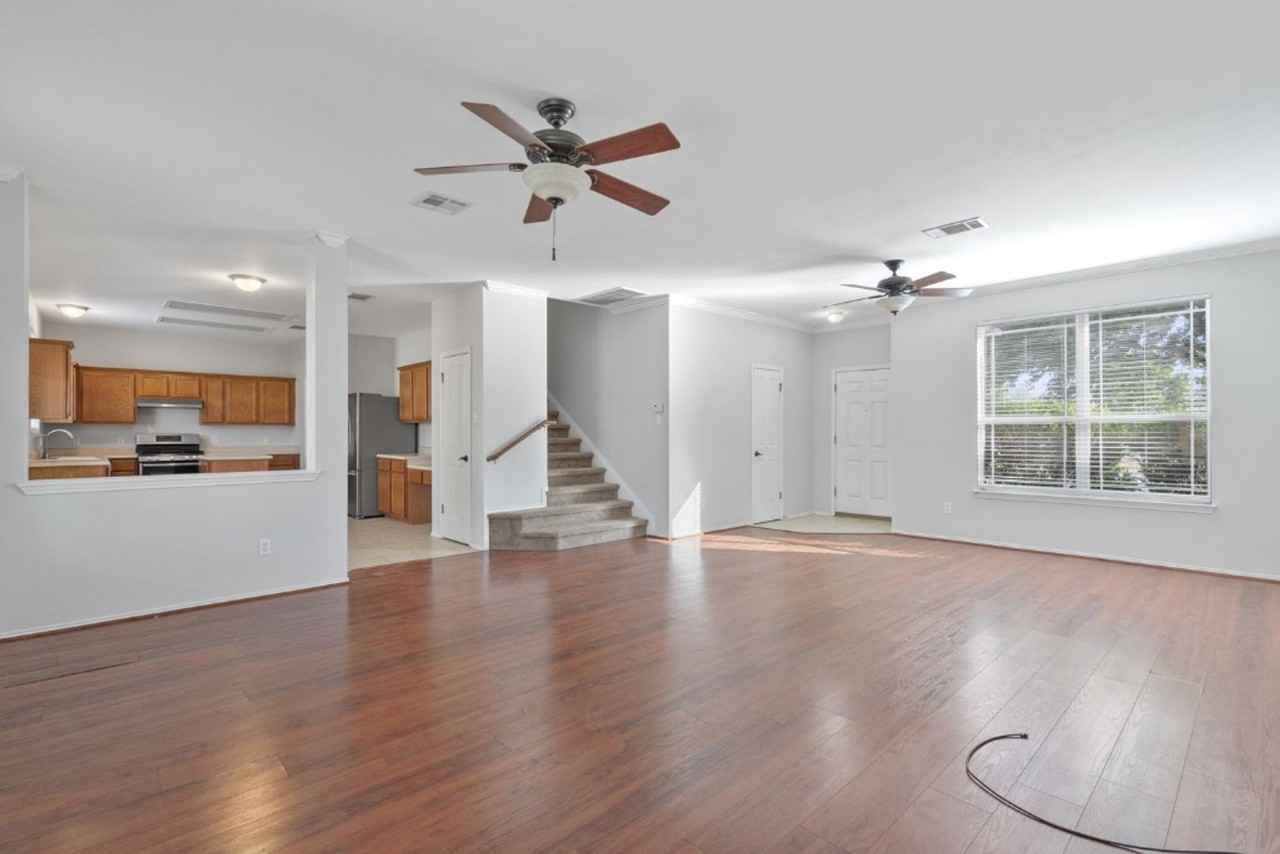 120 Brazos Ln - Photo 6 of 30