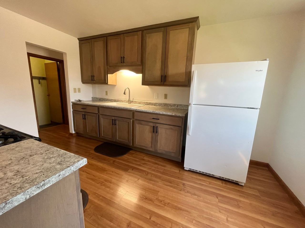 5009 E Linden Ln - Photo 5 of 35