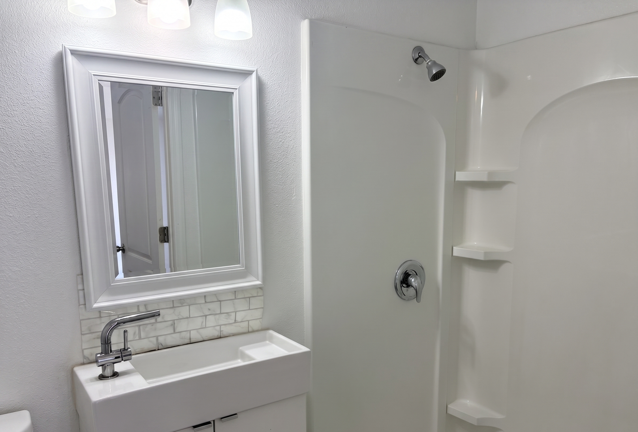 2702 S Brown Ave - Photo 6 of 7