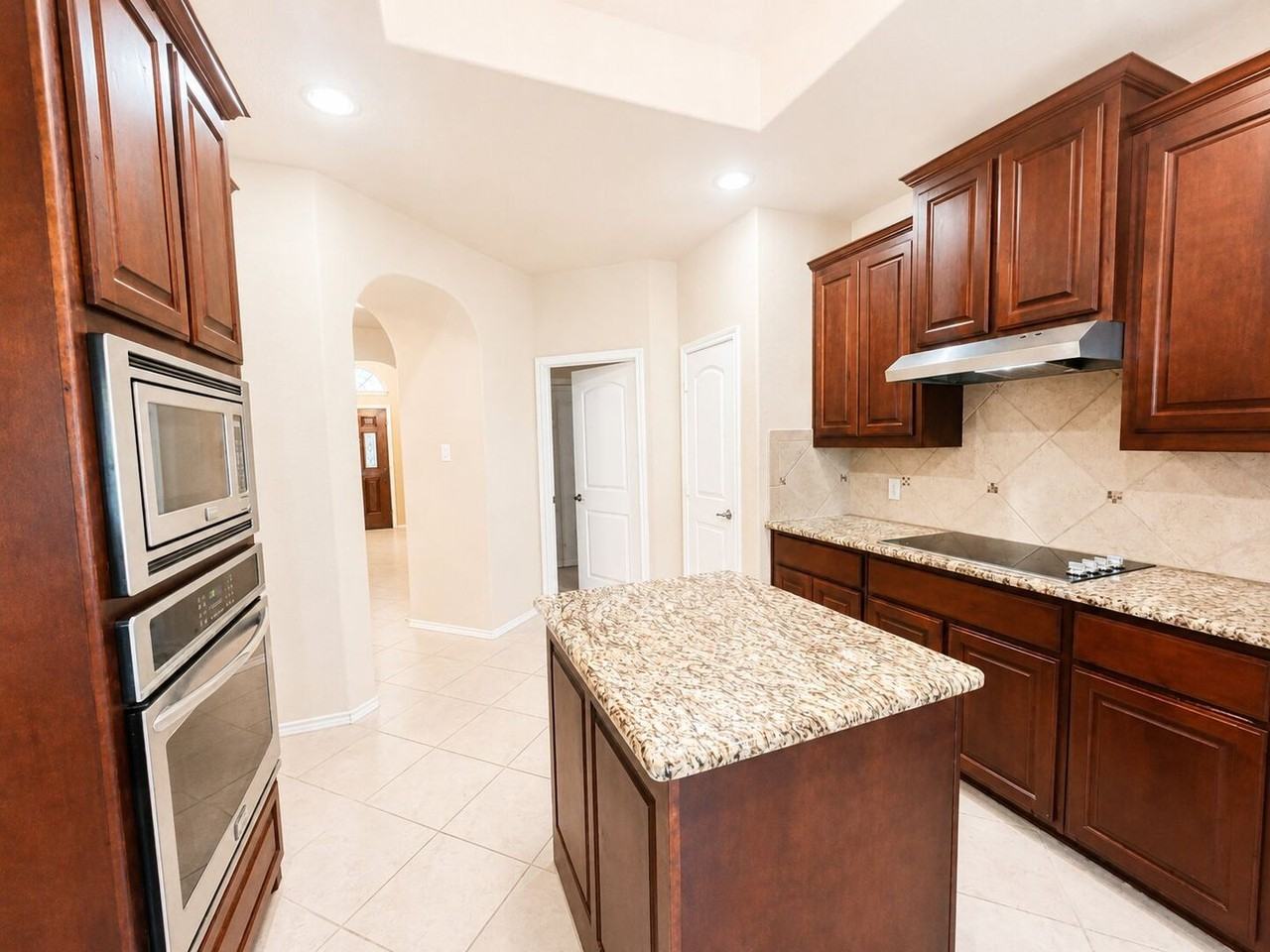 1045 Cydnie St - Photo 6 of 20