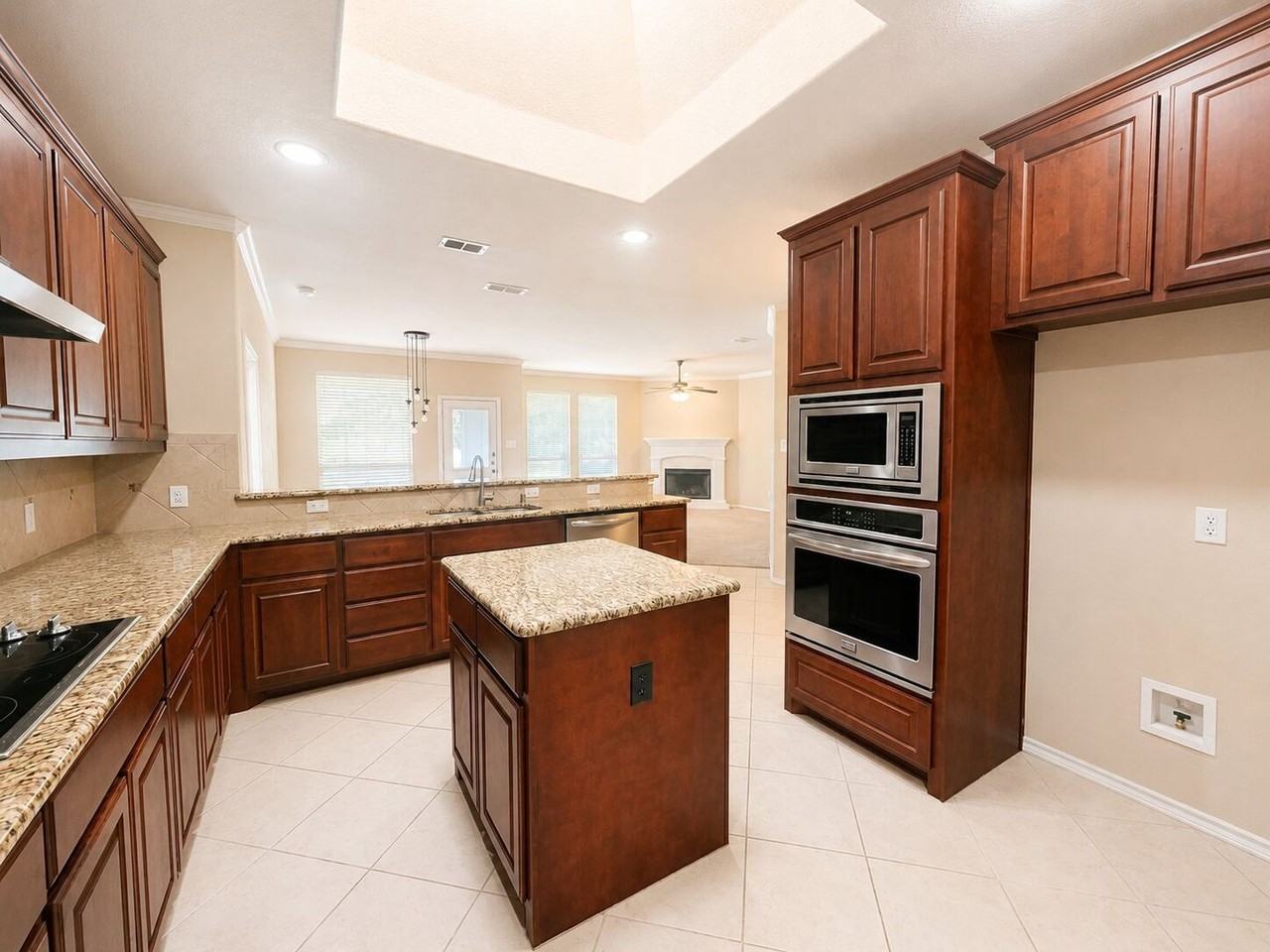 1045 Cydnie St - Photo 7 of 20
