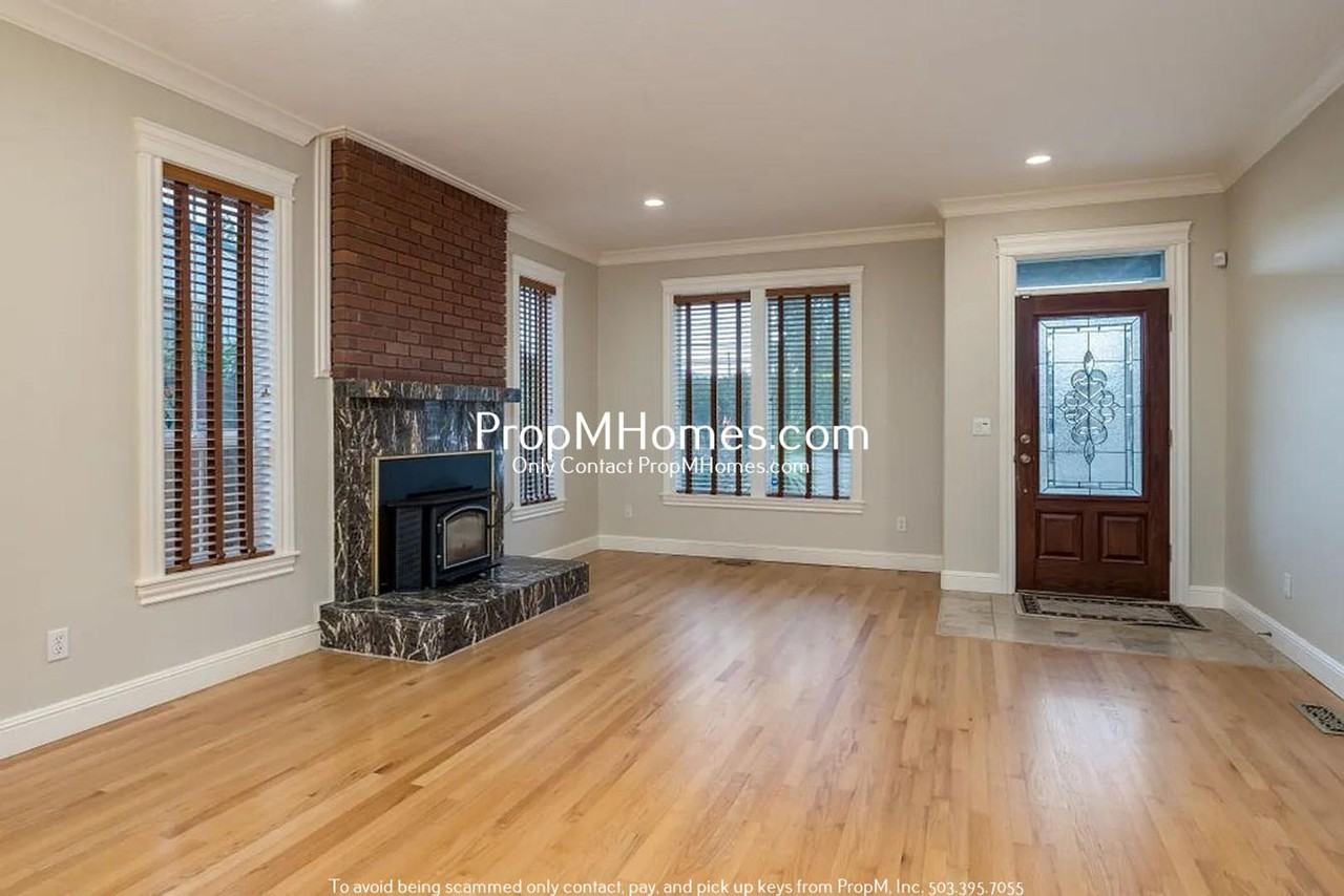 1907 Se 162nd Ave - Photo 3 of 23