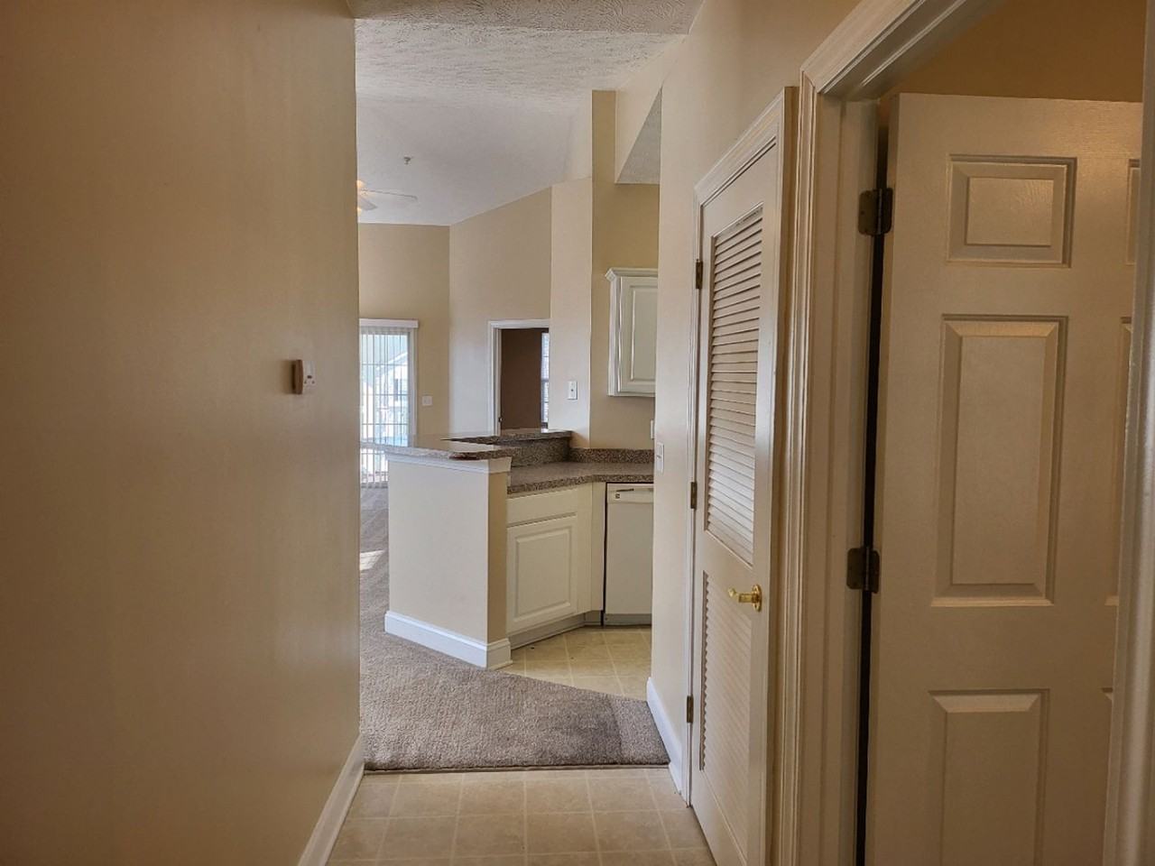 119 Fountain Pointe Ln #201 - Photo 2 of 17