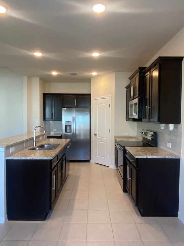 2220 Chia Ct - Photo 7 of 30