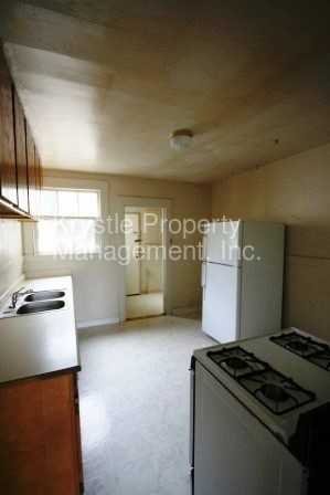 536 Wilson Ave - Photo 3 of 7