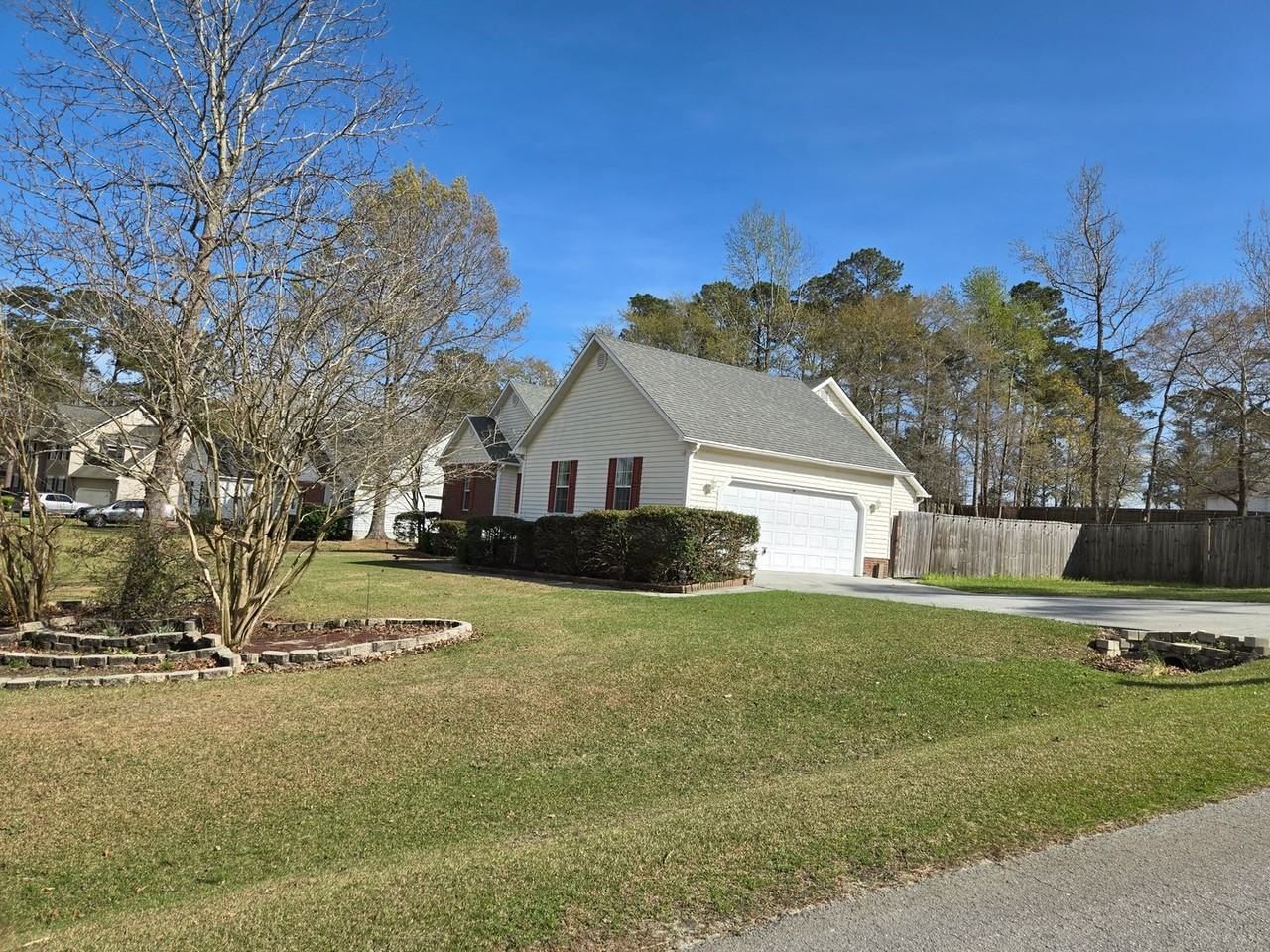 201 Dockside Dr - Photo 4 of 33