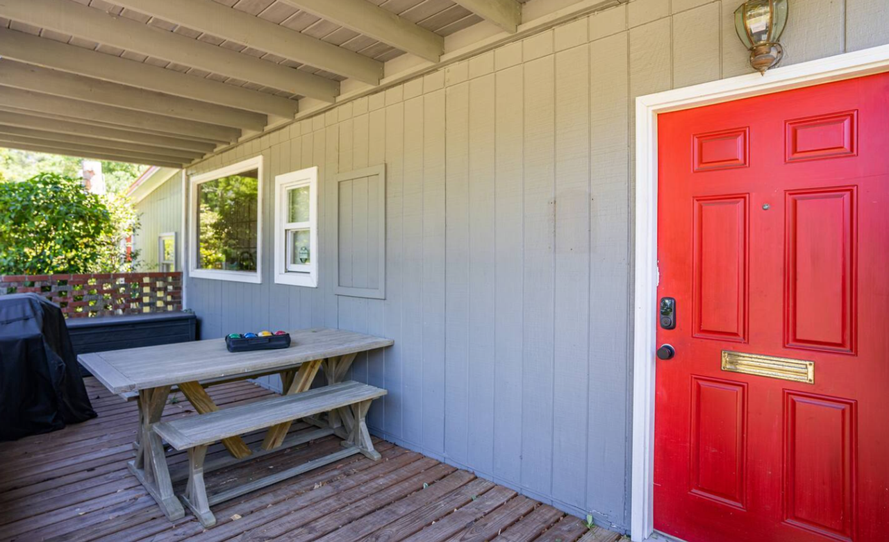 7241 Darden Rd - Photo 3 of 25