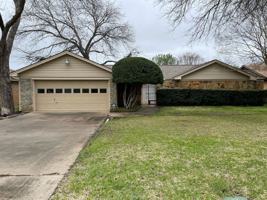featured image of 1905 Fox Hill Ct