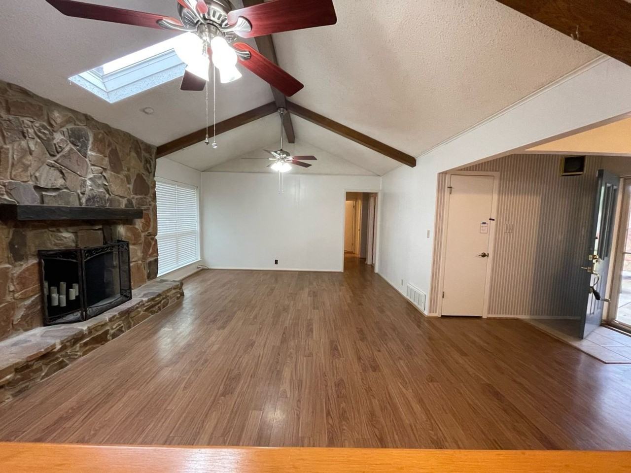 1905 Fox Hill Ct - Photo 5 of 13