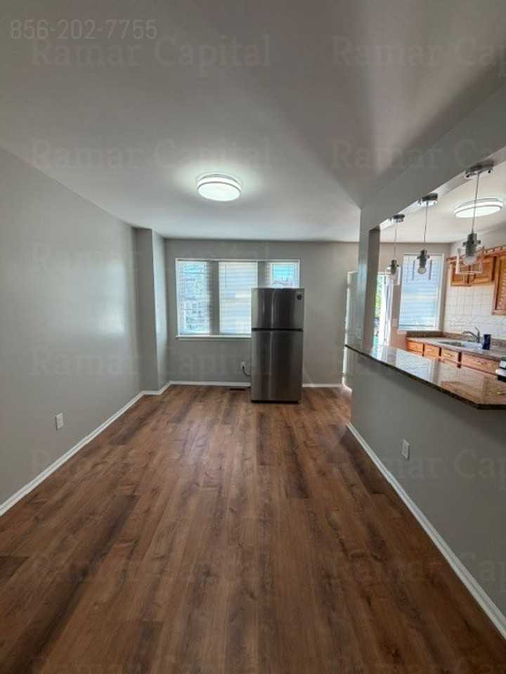 2752 Mickle St - Photo 7 of 16