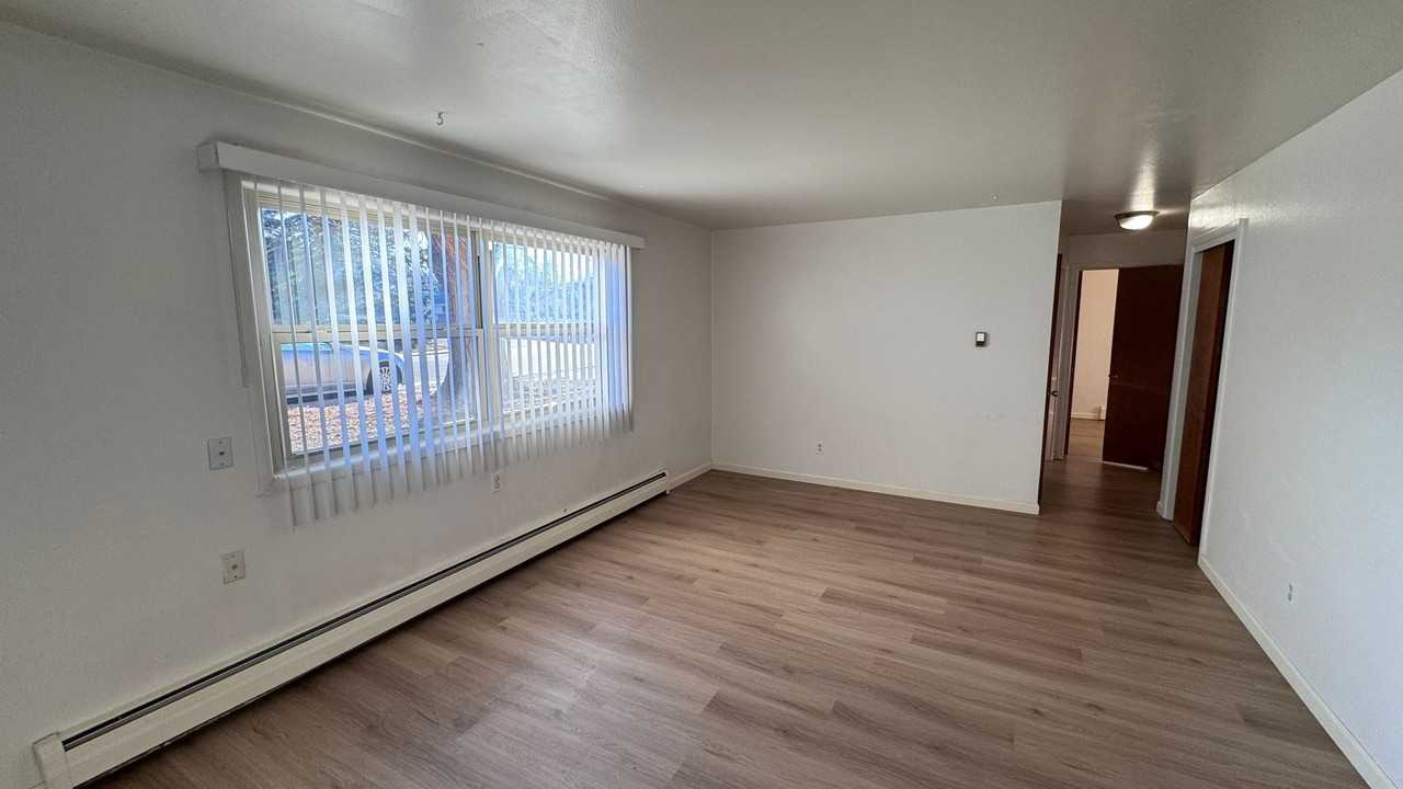 Clearview Apartments - Photo 2 of 6