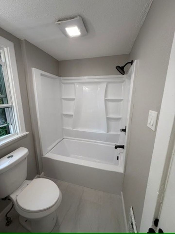 82 Bartholomew St - Photo 6 of 14