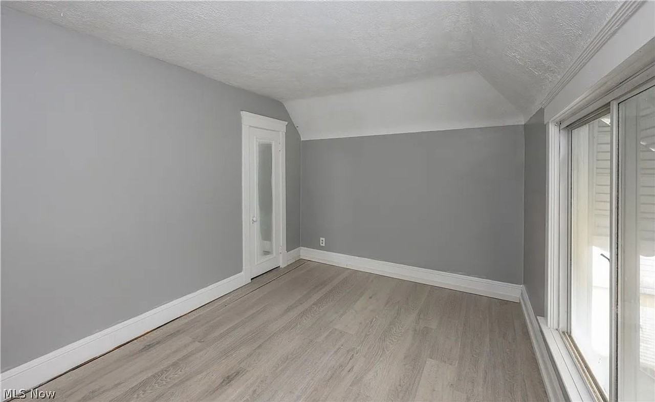 686 E 92nd St - Photo 5 of 15