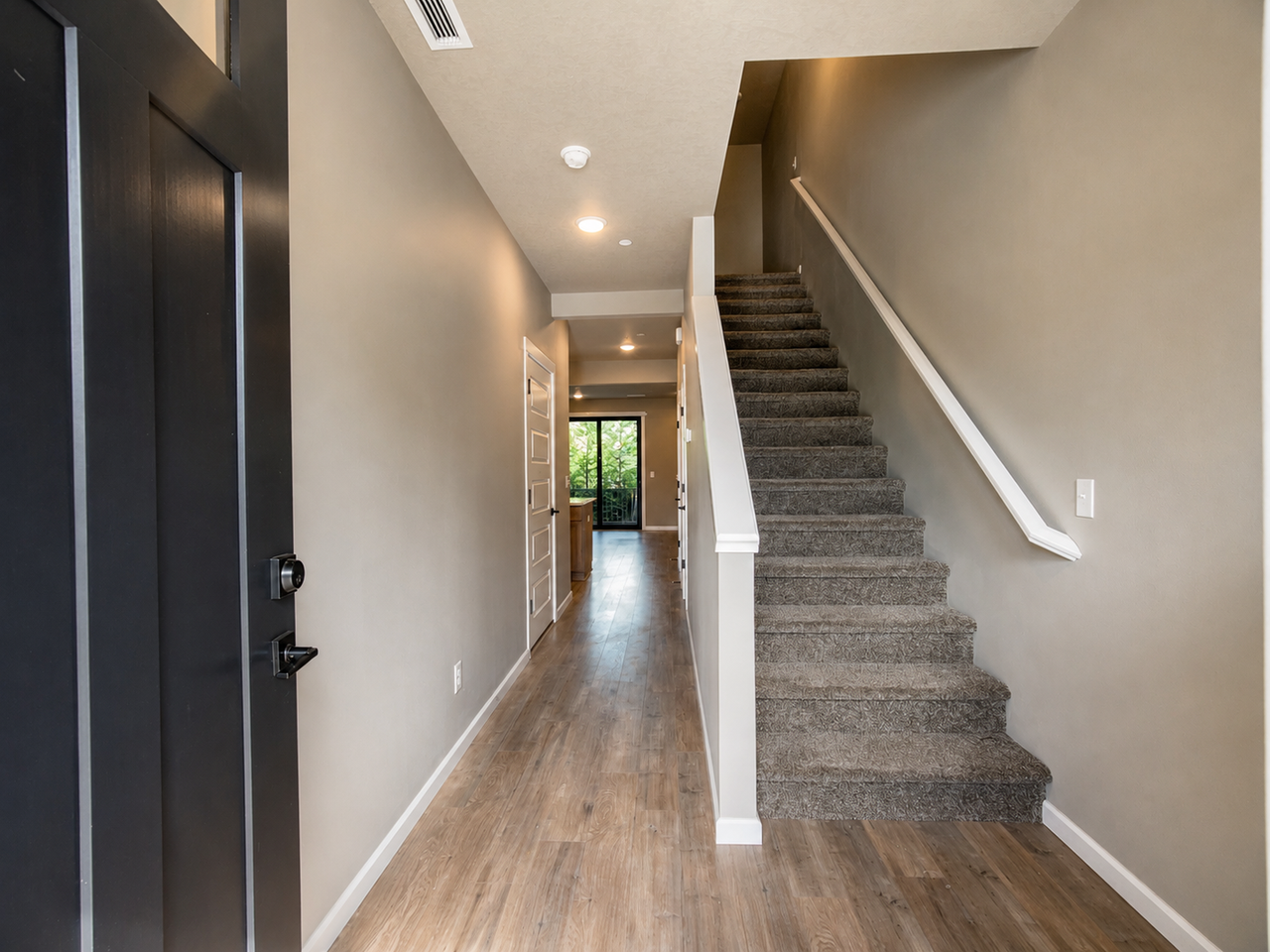 13121 Ne 71st Pl - Photo 4 of 26