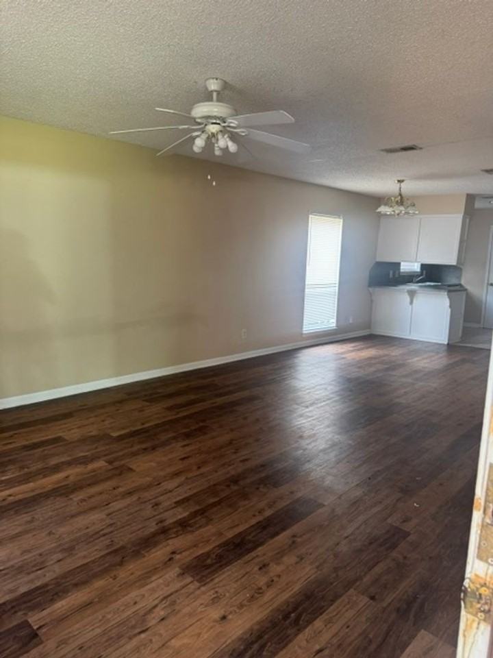 510 Rosedale St - Photo 6 of 8