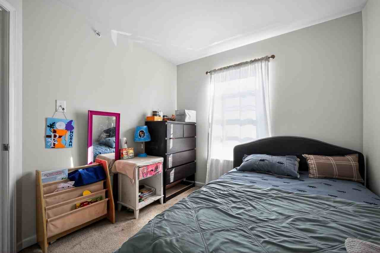 11 Faraday Ct - Photo 4 of 26