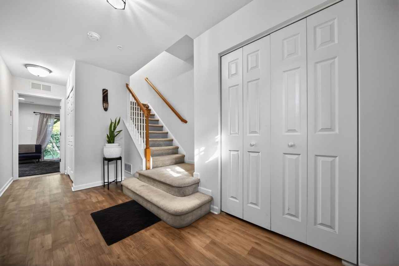 11 Faraday Ct - Photo 6 of 26