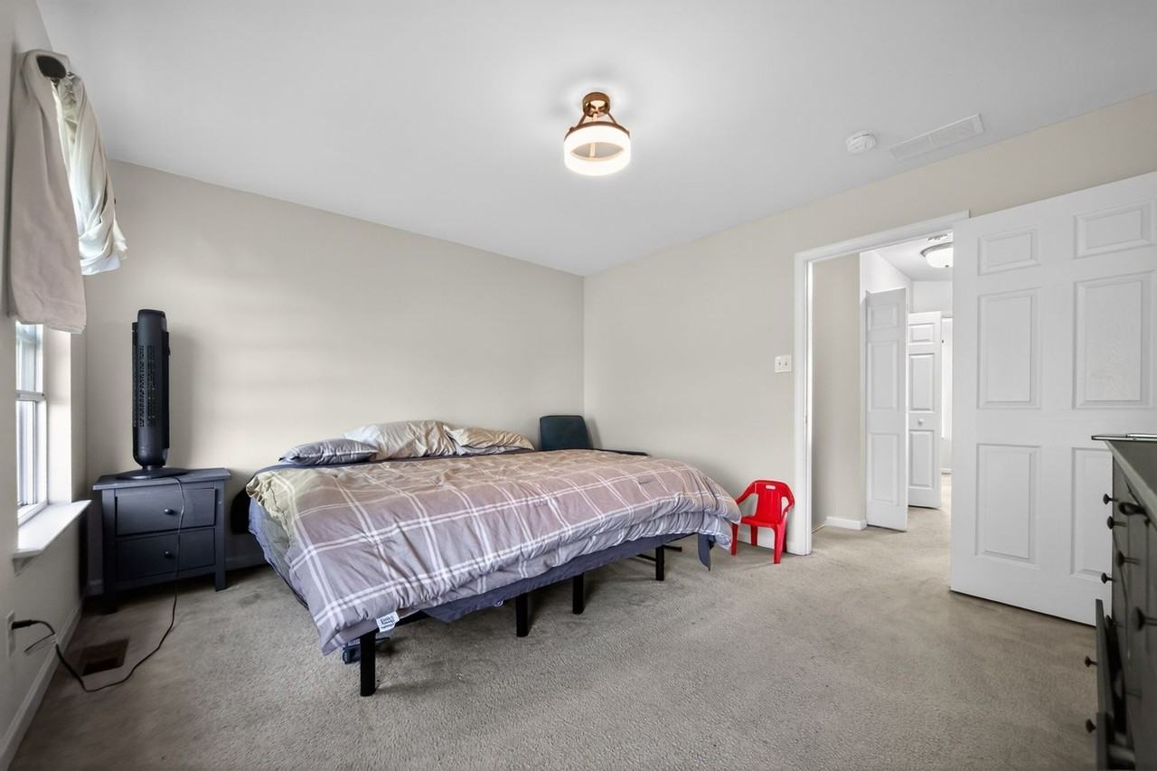 11 Faraday Ct - Photo 7 of 26