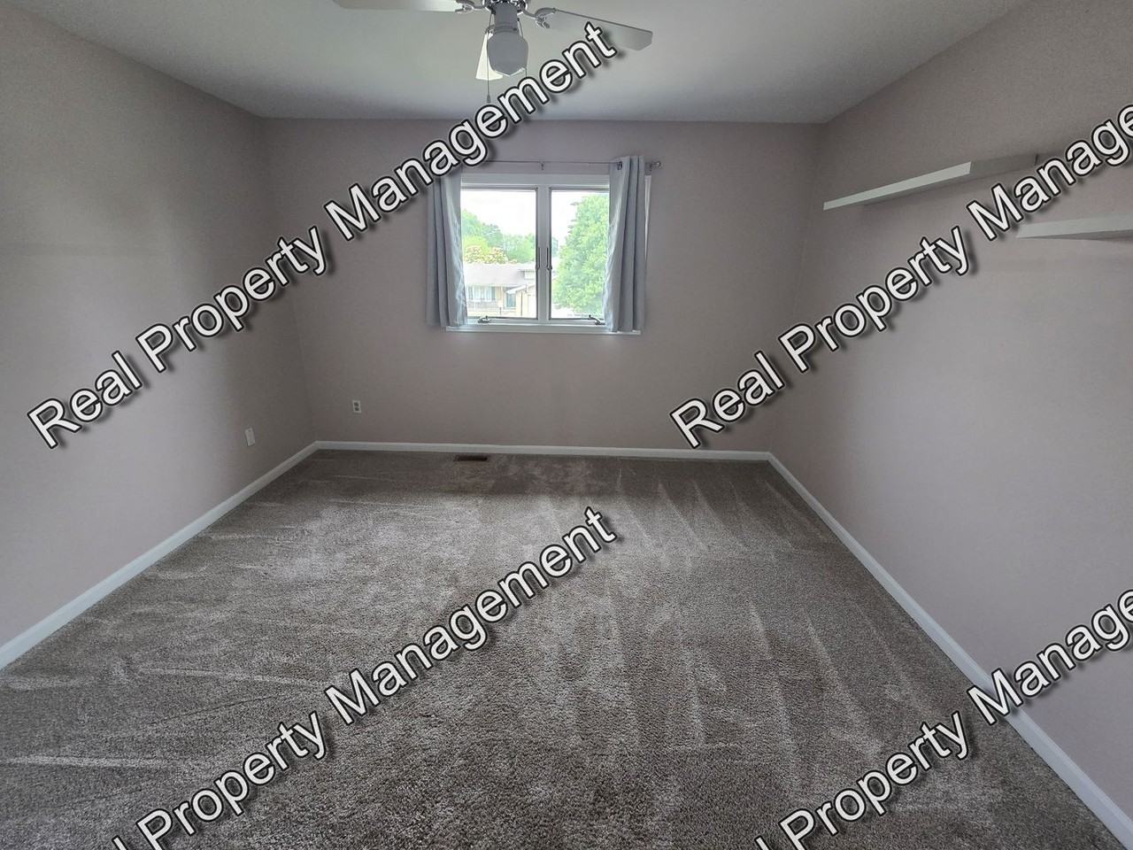 9149 Waymond Ave - Photo 6 of 14