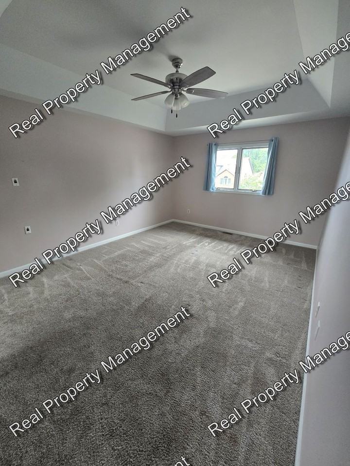 9149 Waymond Ave - Photo 7 of 14