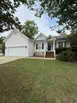 1325 Parkwood Dr - Photo 1 of 1
