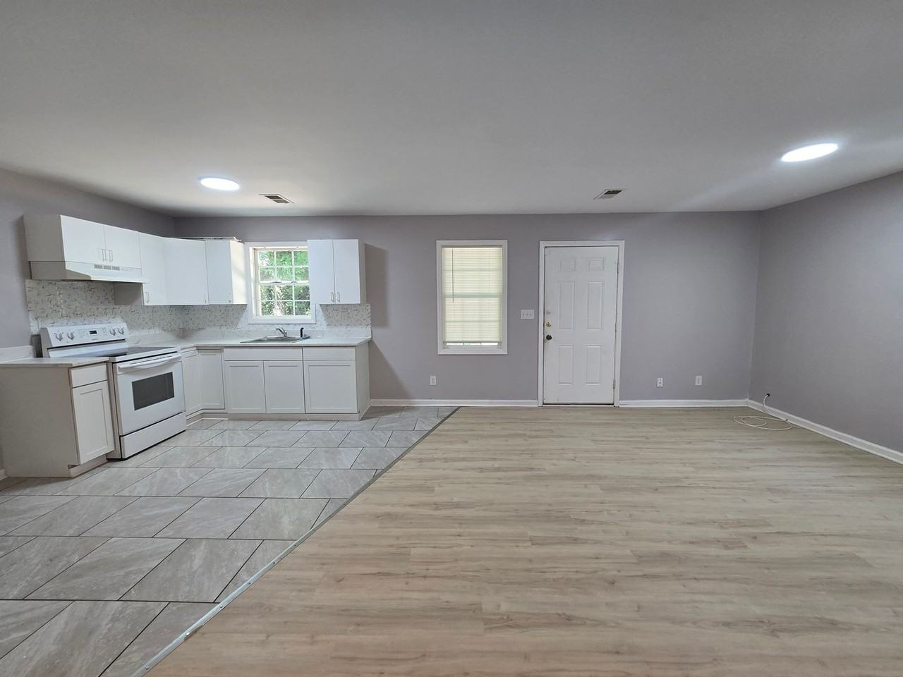 1302 Bencini Pl - Photo 3 of 10