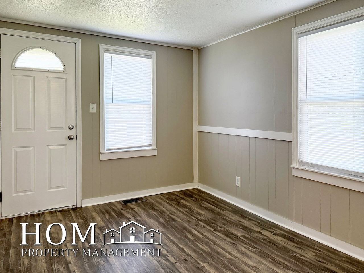 1611 5th Ave - Photo 4 of 15