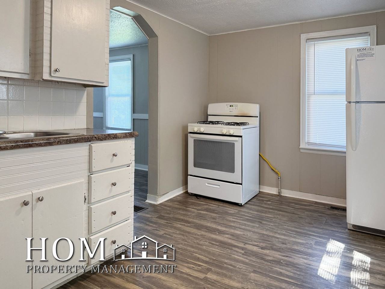 1611 5th Ave - Photo 7 of 15