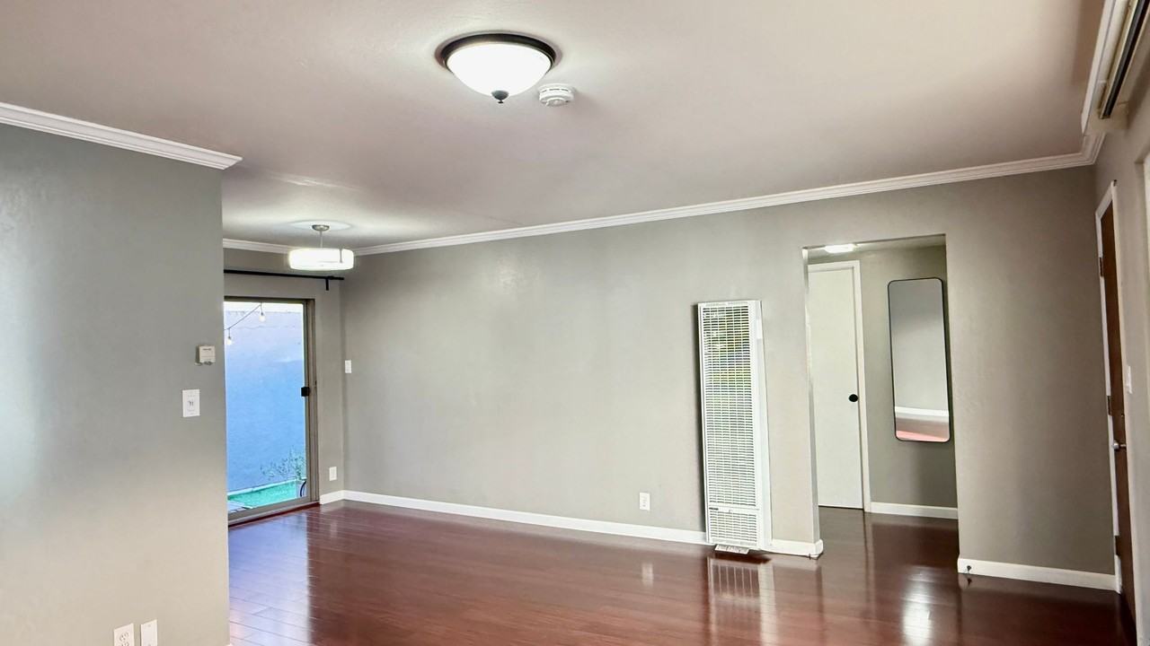 330 Vernon St #111 - Photo 4 of 11