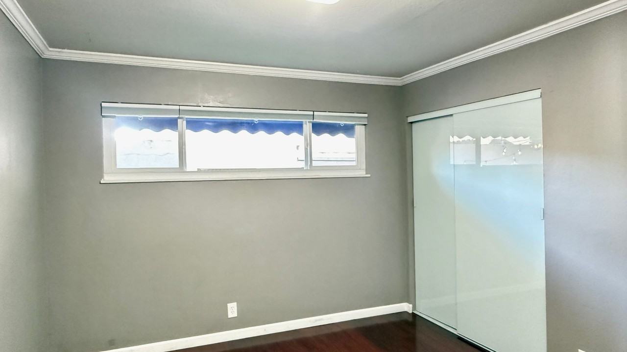 330 Vernon St #111 - Photo 6 of 11
