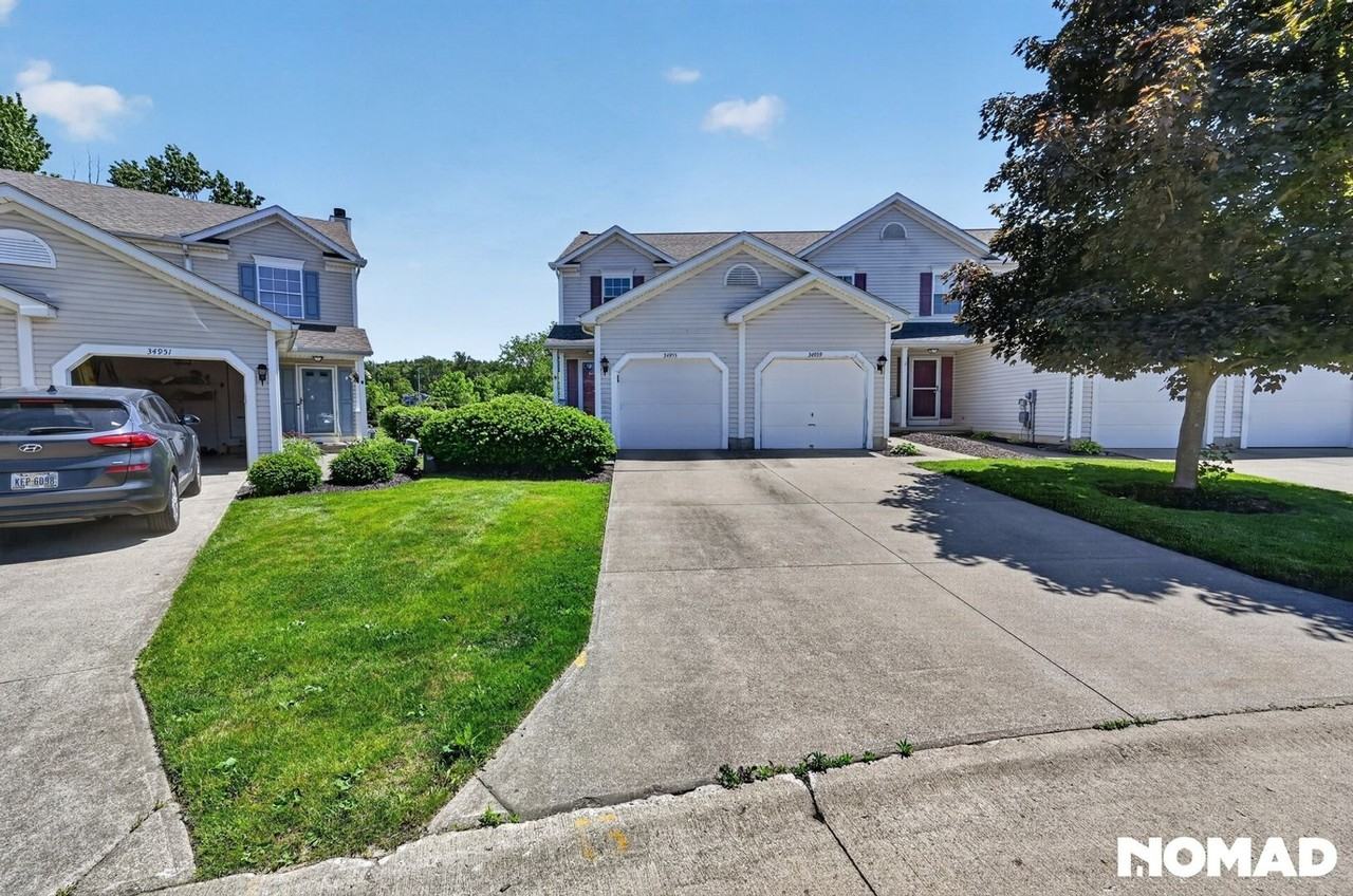 34955 Northview Cir - Photo 2 of 32