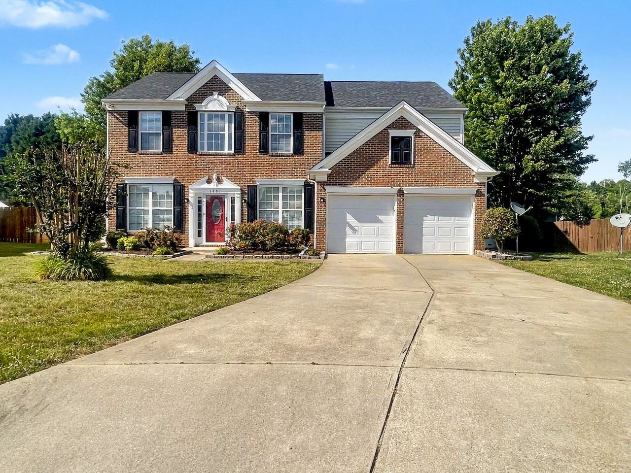 1481 Cantwell Ct - Photo 3 of 35