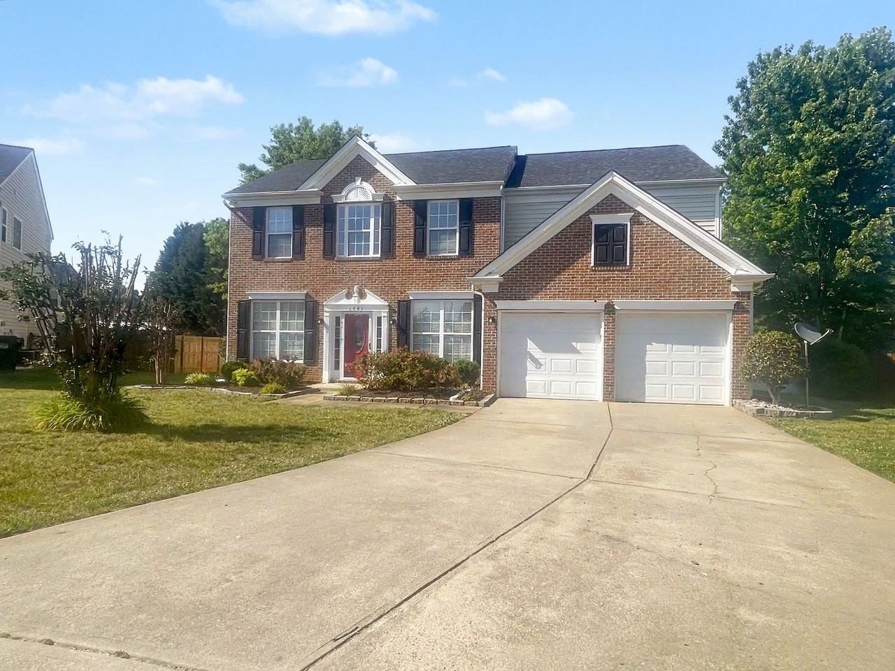 1481 Cantwell Ct - Photo 4 of 35