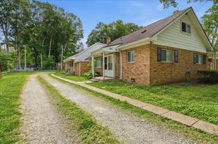 809 - 811 Riverside Rd - Photo 1 of 1