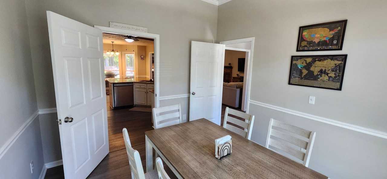 6725 Stone Creek Ct - Photo 5 of 20