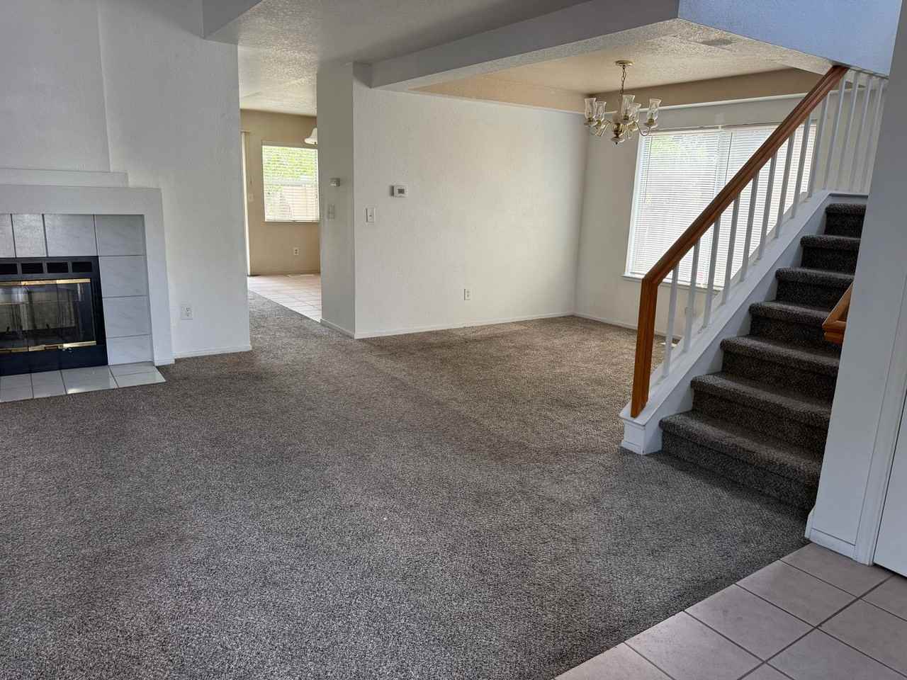 418 Kinsmill Ct - Photo 2 of 3