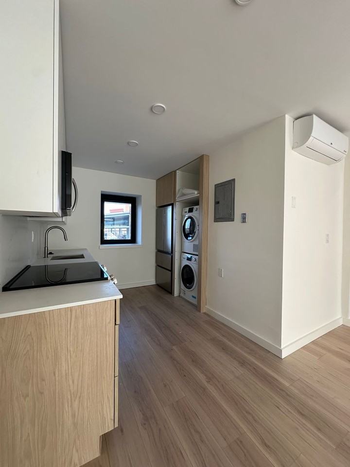 15 Parker Hill Ave - Photo 2 of 6
